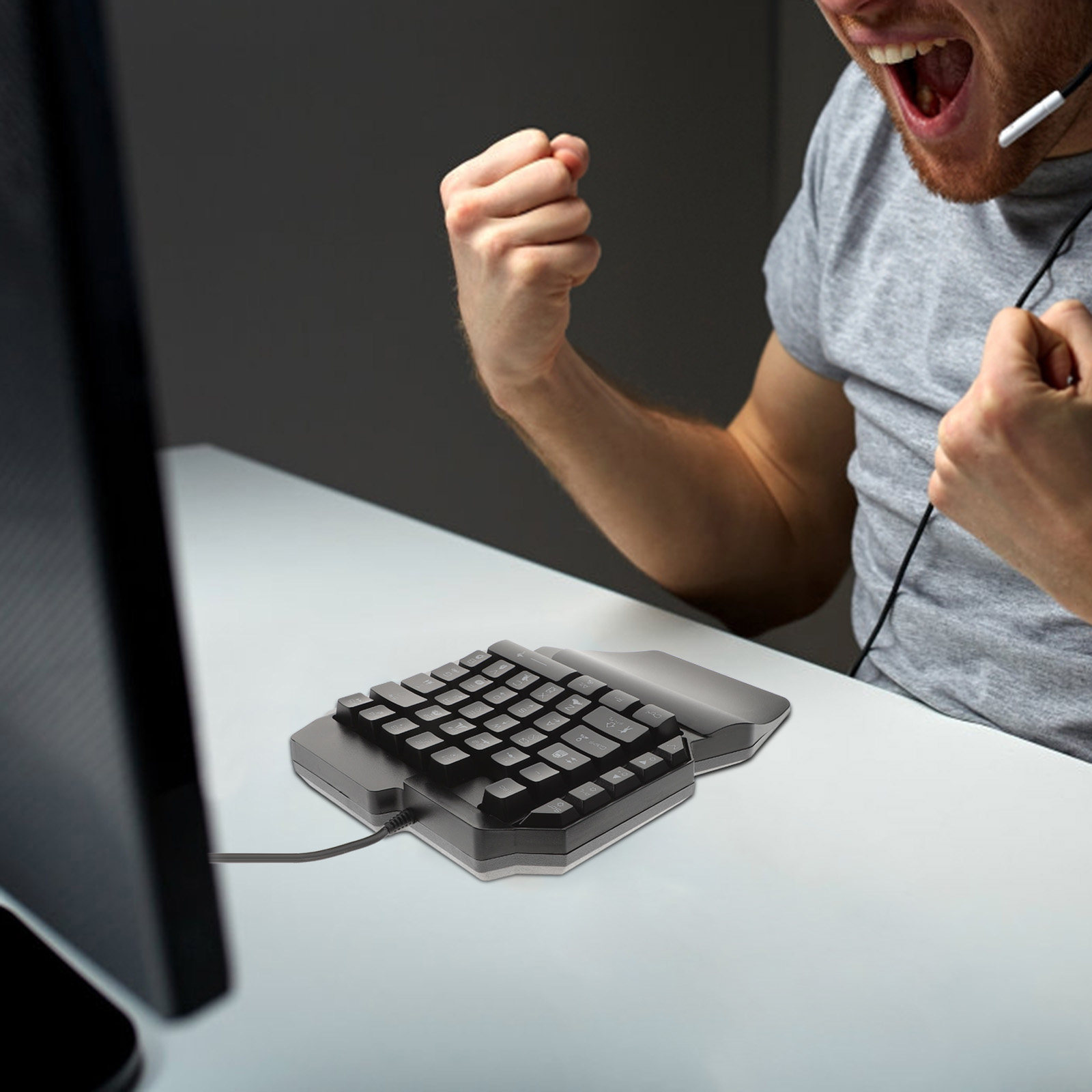 Single-Handed Gaming Keyboard  - Gaming Keyboard Training avaliação e preço