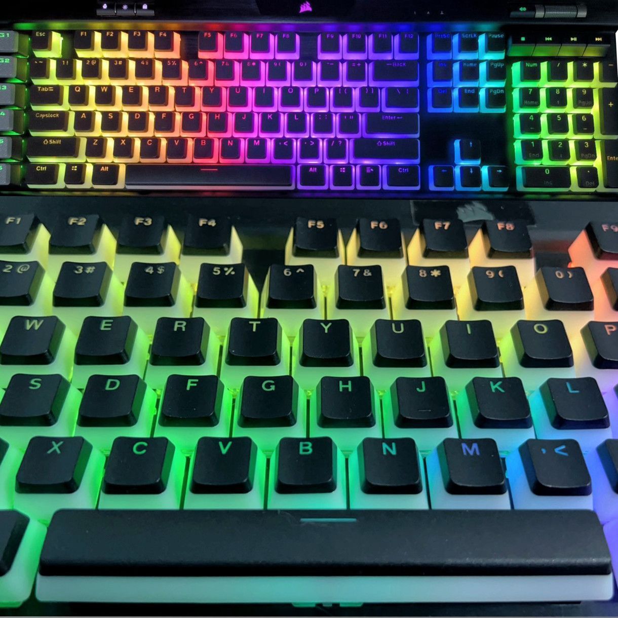 Translucent Corsair Pudding Ke - Gaming Keyboard Corsair avaliação e preço